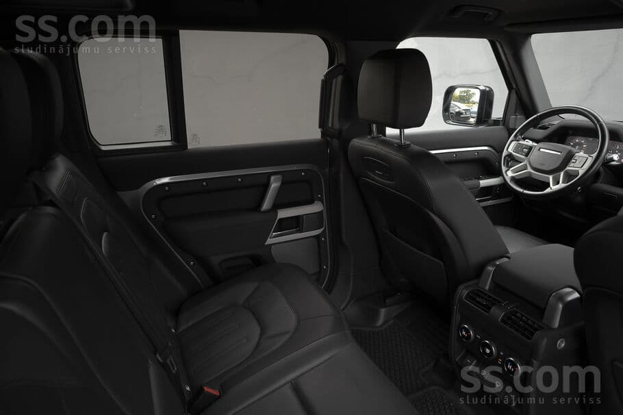Land Rover Defender (2021) — 12/20