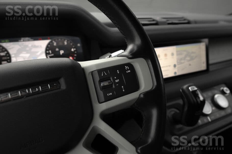 Land Rover Defender (2021) — 20/20