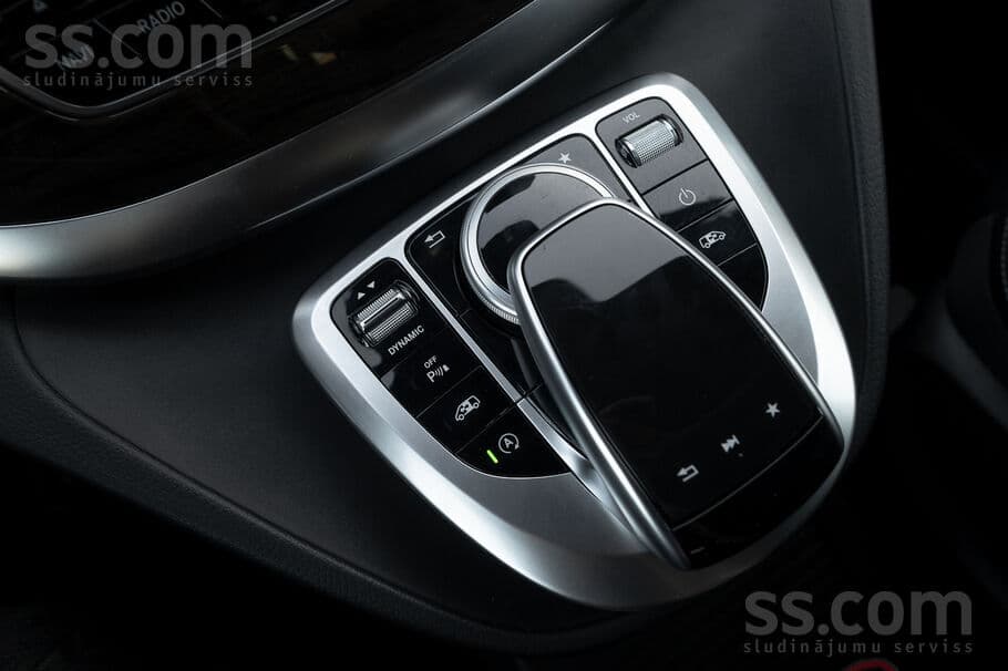 Mercedes-Benz V250 (2017) — 14/20