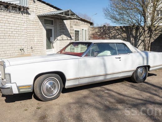 Lincoln Town Car (1979) — 1/16