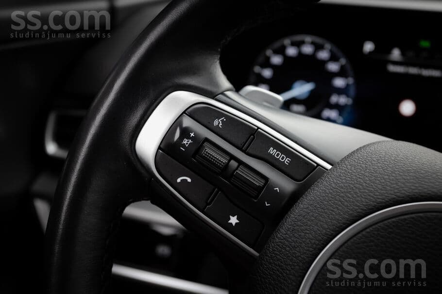 Kia Sportage (2023) — 12/20