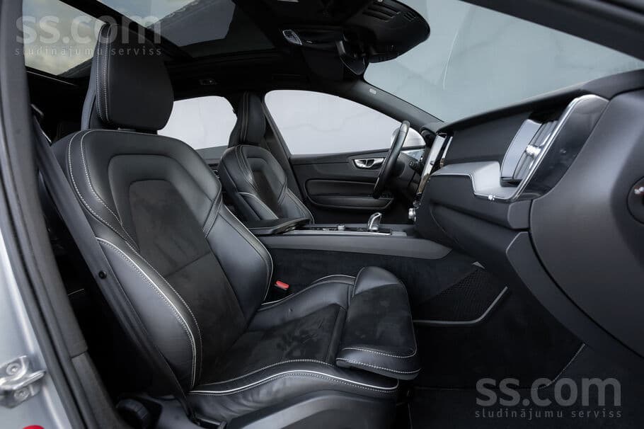 Volvo XC 60 (2018) — 12/20