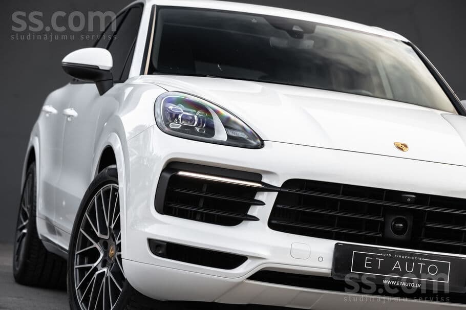 Porsche Cayenne (2018) — 7/20