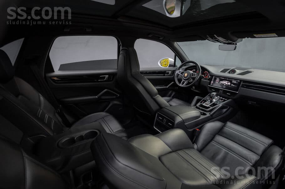 Porsche Cayenne (2018) — 16/20