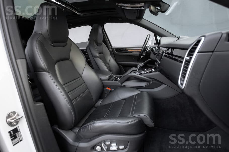 Porsche Cayenne (2018) — 18/20