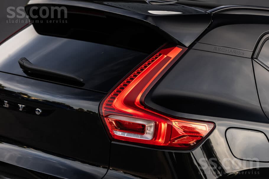 Volvo XC 40 (2021) — 8/20