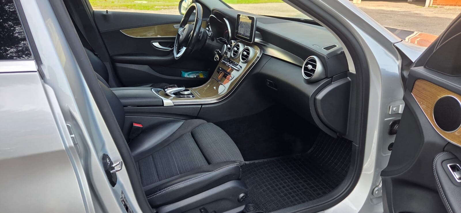 Mercedes-Benz C220 (2017) — 11/18