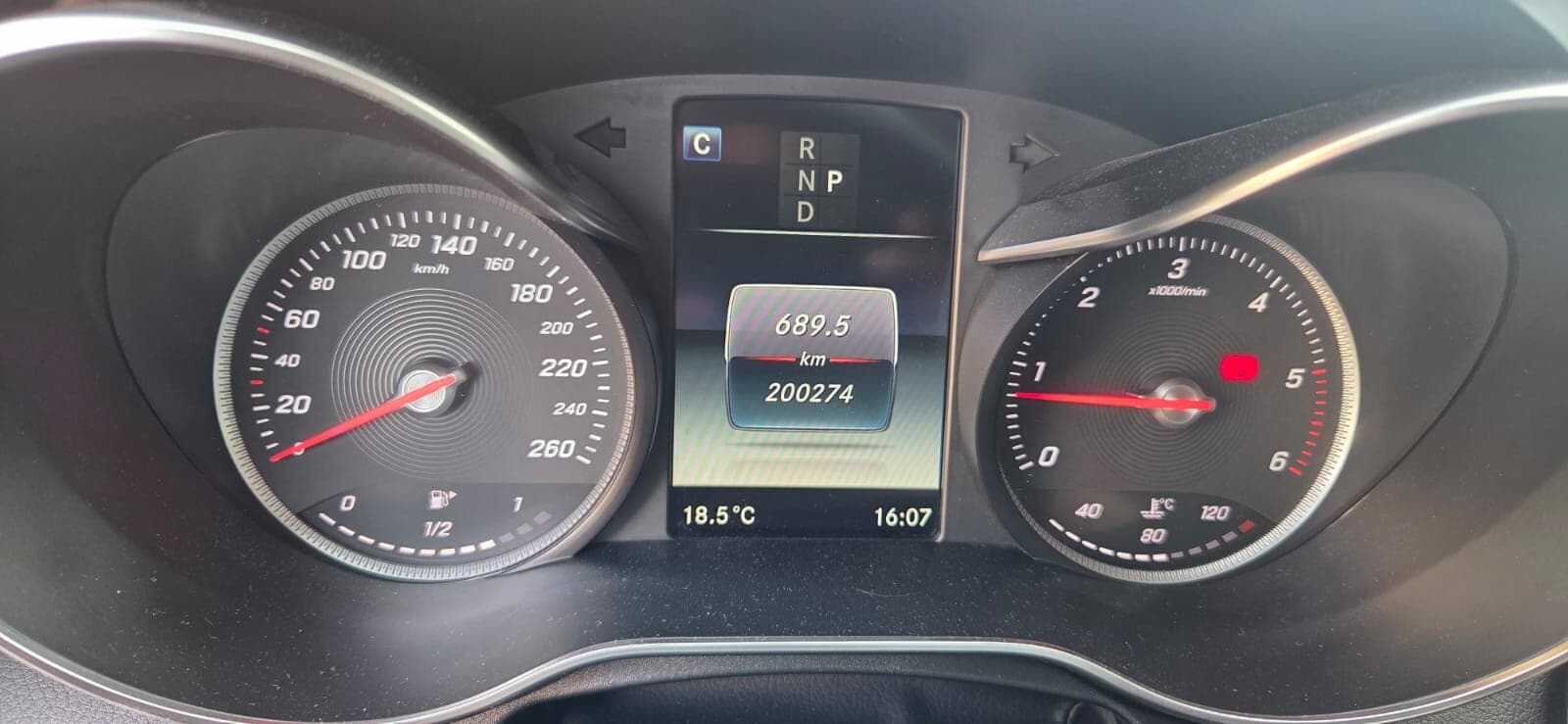 Mercedes-Benz C220 (2017) — 15/18